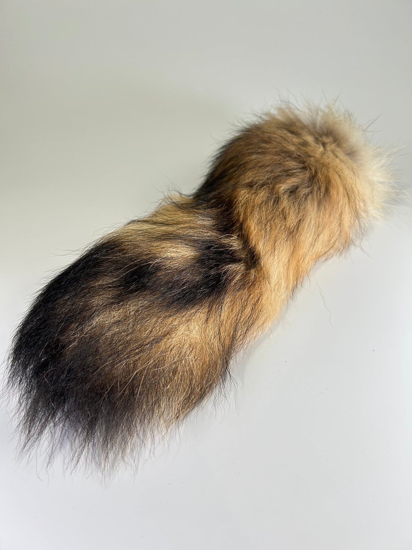 Finn Raccoon Tail Natural