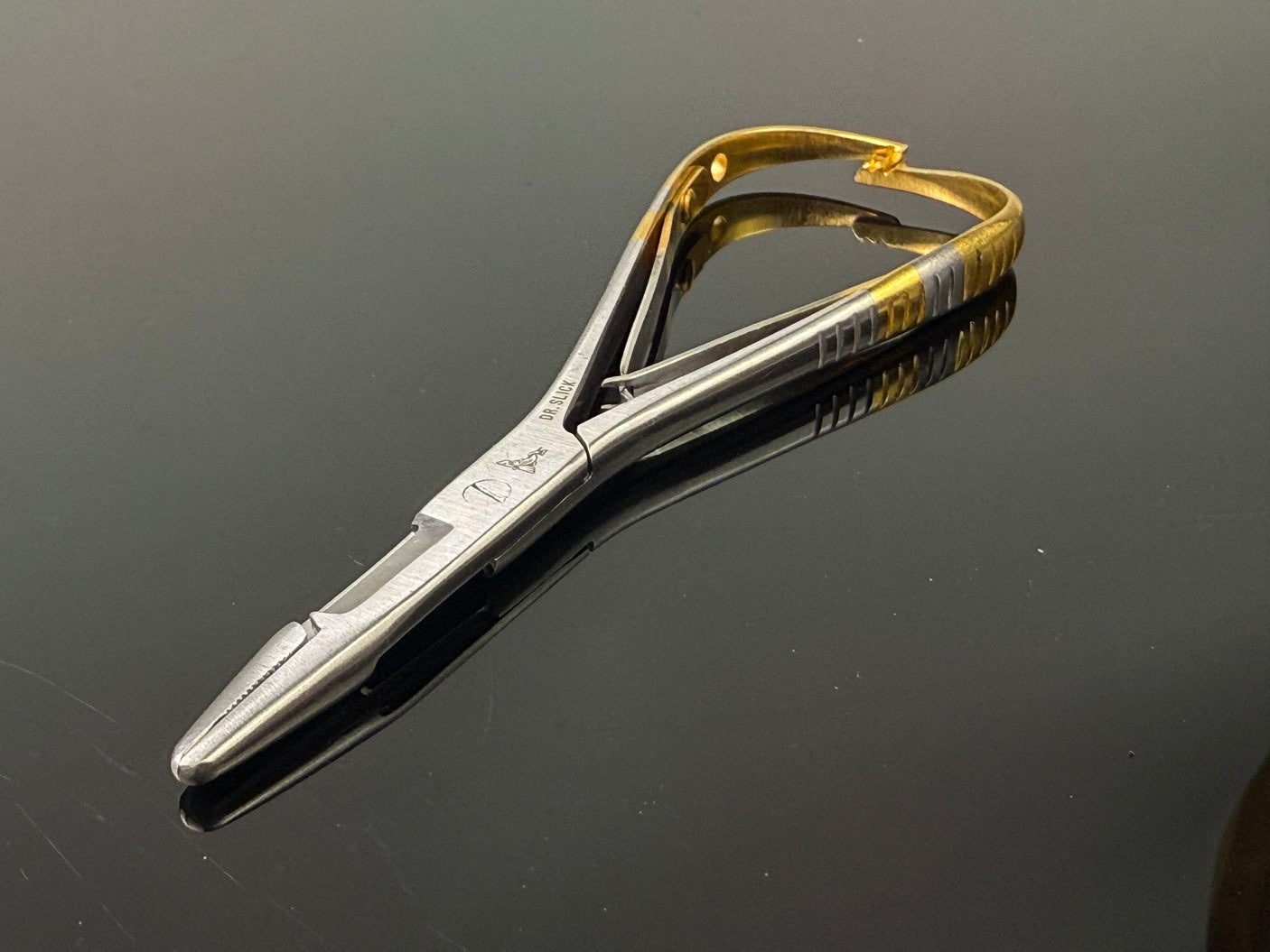 DR SLICK Mitten Scissor Clamp 5.5" Gold Straight